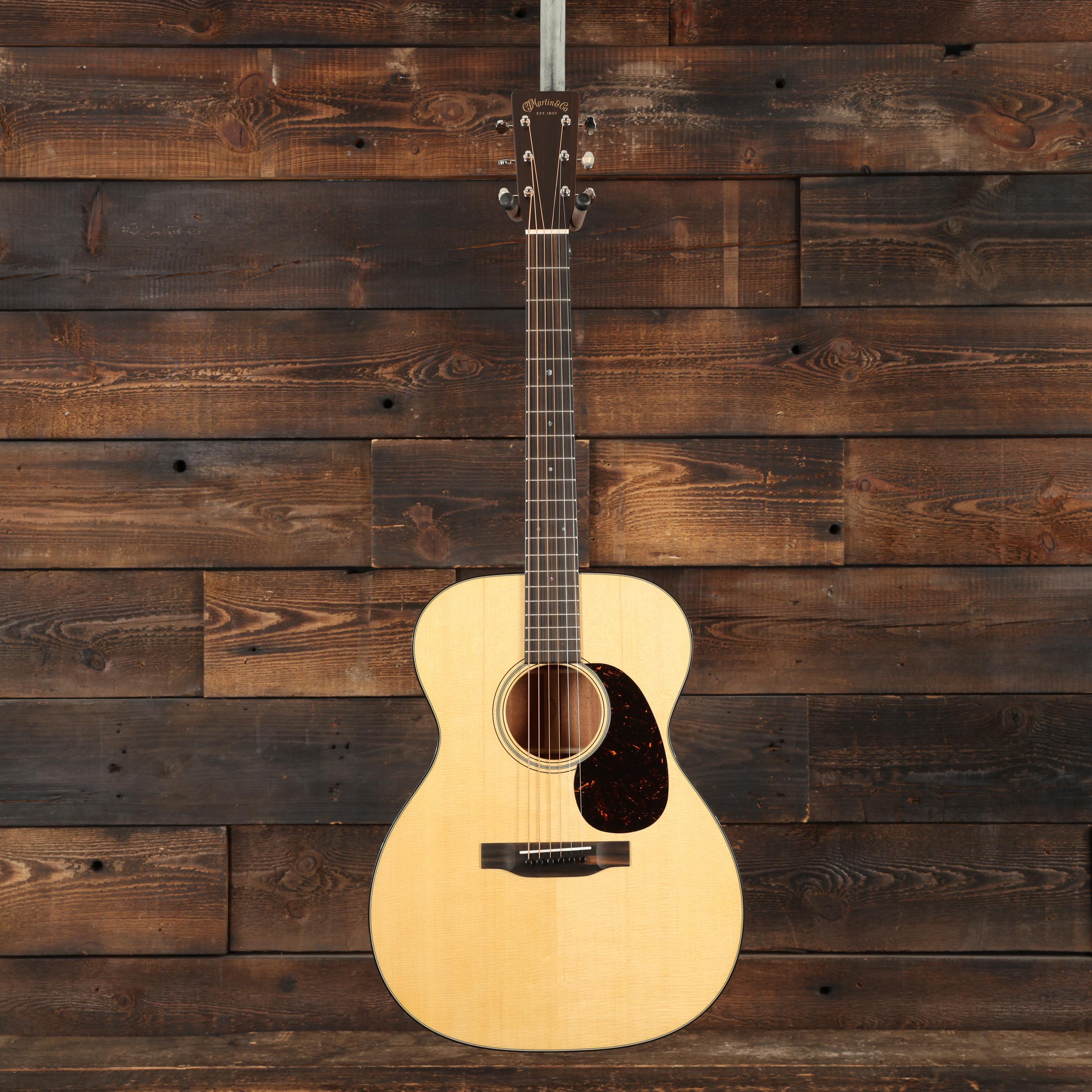 Martin Standard Series 000-18 Acoustic Guitar - Andertons Music Co.
